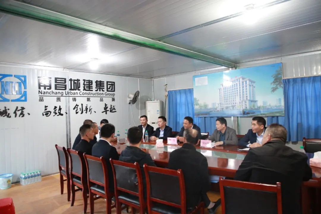 资阳城投集团人武部发展传承武士心灵，做集团建设发展的“排头兵”座谈会